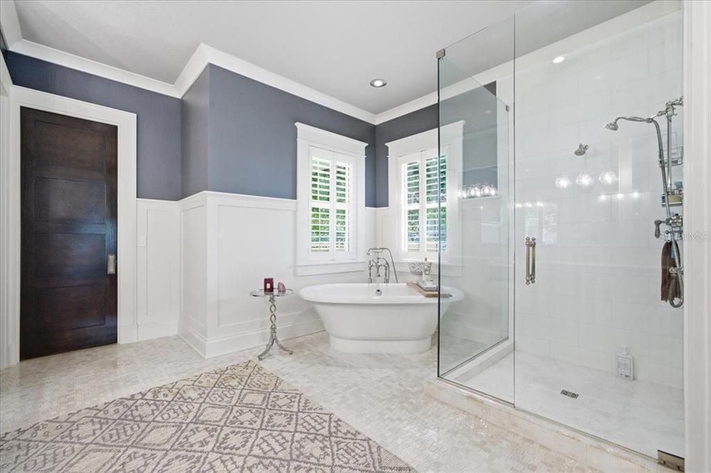 For Sale: $2,300,000 (4 beds, 2 baths, 3542 Square Feet)