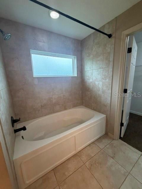 For Rent: $1,850 (4 beds, 2 baths, 1747 Square Feet)