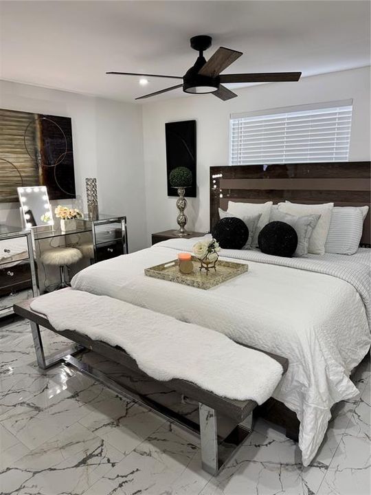 For Sale: $444,900 (3 beds, 3 baths, 1230 Square Feet)