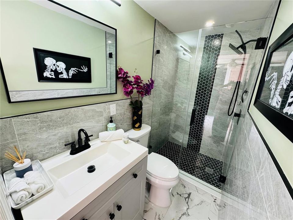 For Sale: $444,900 (3 beds, 3 baths, 1230 Square Feet)