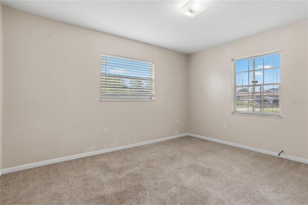 For Sale: $339,999 (3 beds, 2 baths, 1690 Square Feet)