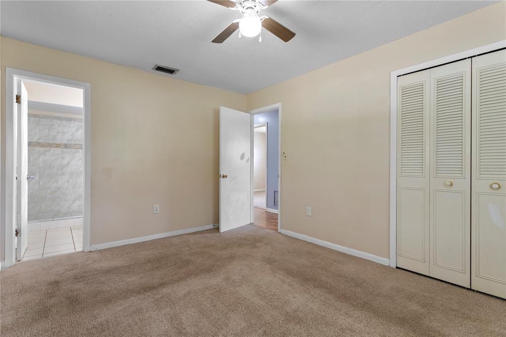 For Sale: $339,999 (3 beds, 2 baths, 1690 Square Feet)