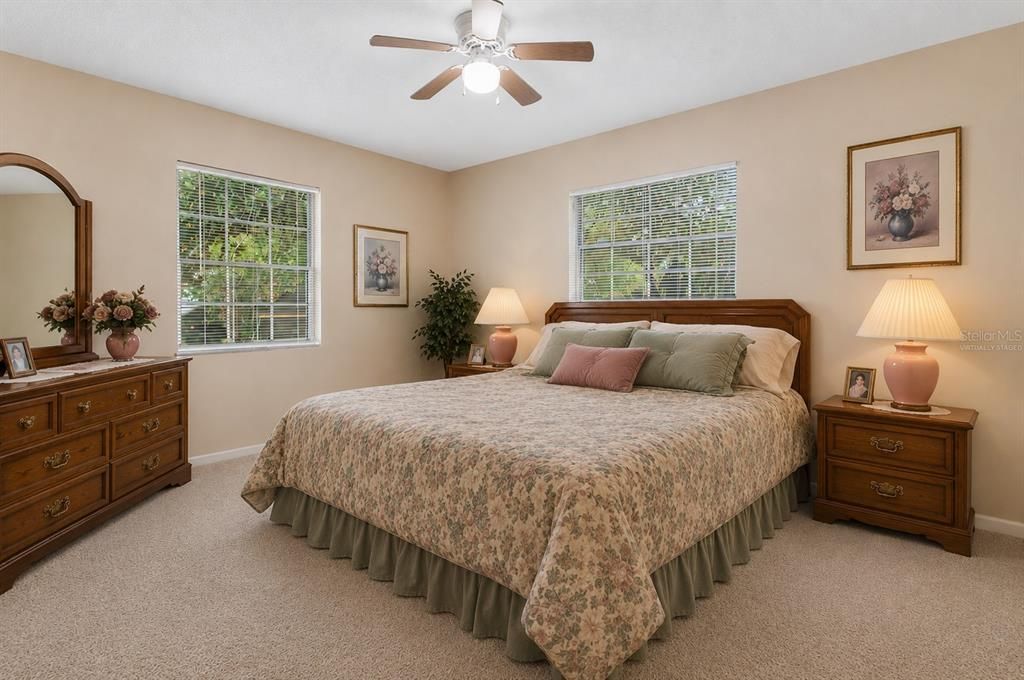 For Sale: $339,999 (3 beds, 2 baths, 1690 Square Feet)