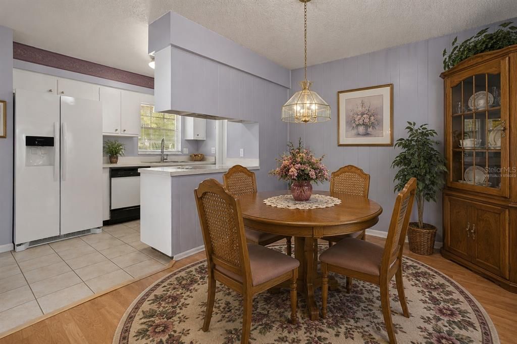 For Sale: $339,999 (3 beds, 2 baths, 1690 Square Feet)