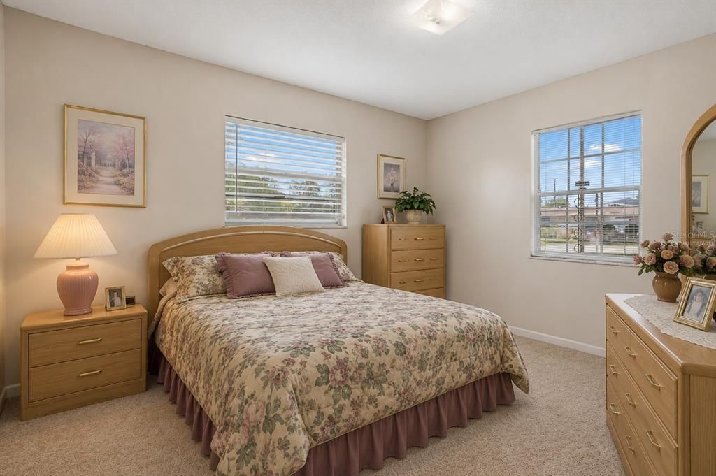 For Sale: $339,999 (3 beds, 2 baths, 1690 Square Feet)