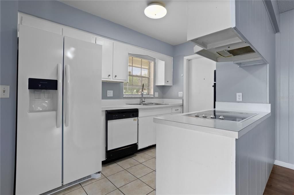 For Sale: $339,999 (3 beds, 2 baths, 1690 Square Feet)