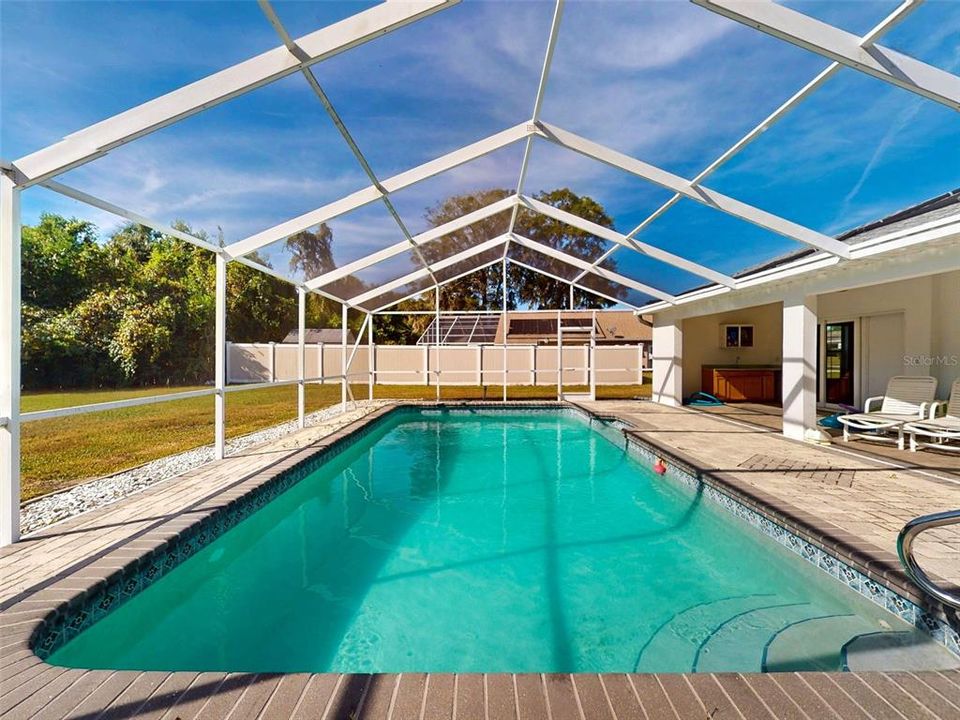 En Venta: $372,500 (3 camas, 2 baños, 1884 Pies cuadrados)