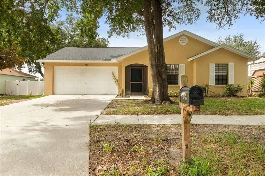 For Sale: $375,000 (3 beds, 2 baths, 1123 Square Feet)
