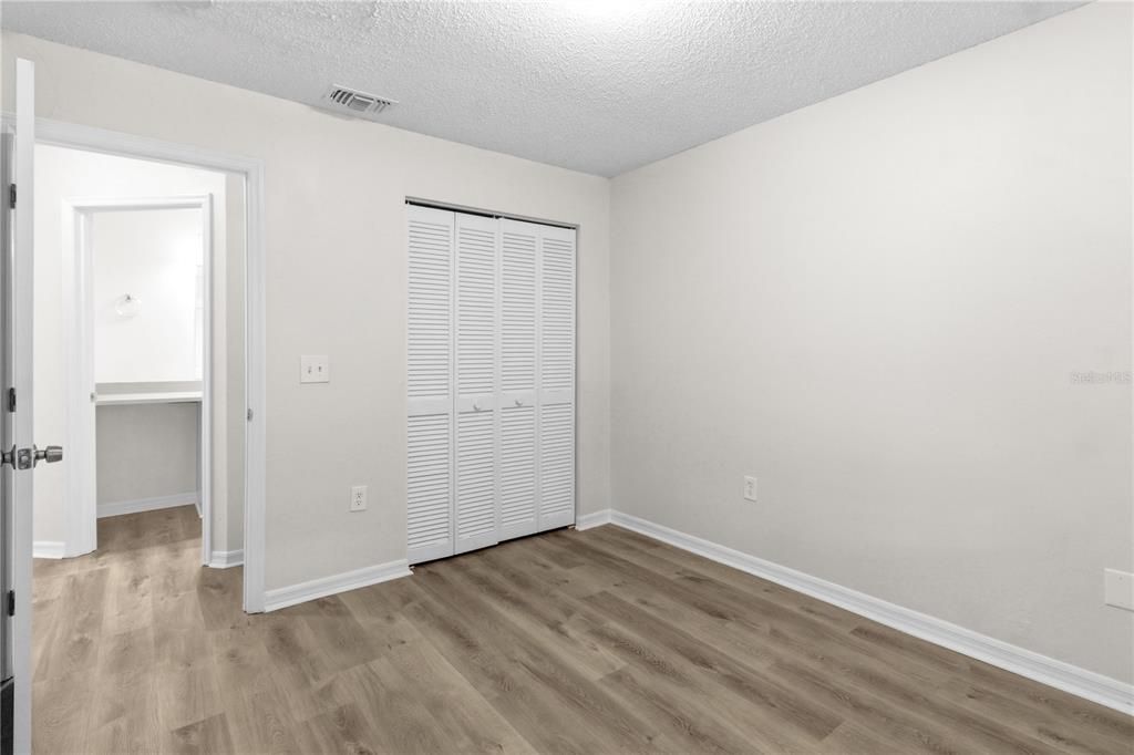 For Sale: $375,000 (3 beds, 2 baths, 1123 Square Feet)