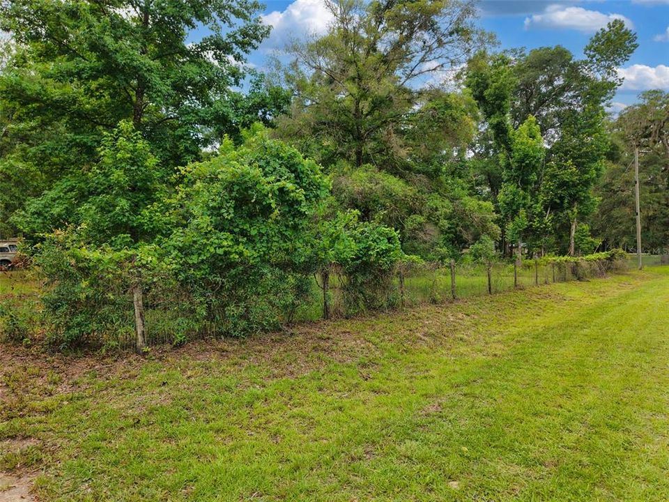 En Venta: $69,900 (2.53 acres)