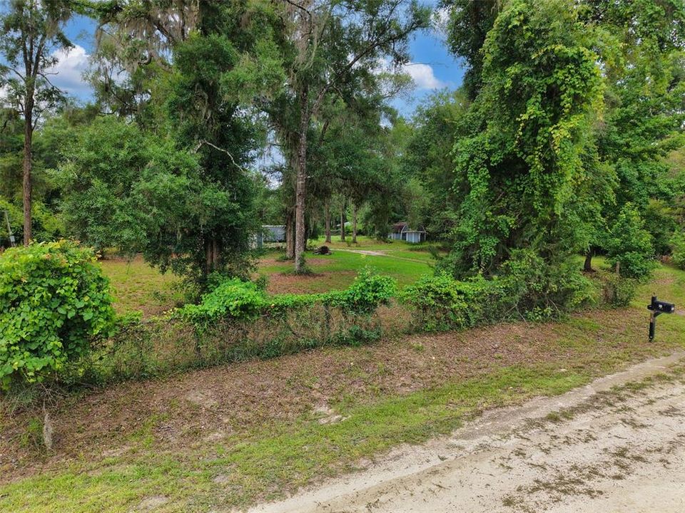 En Venta: $69,900 (2.53 acres)