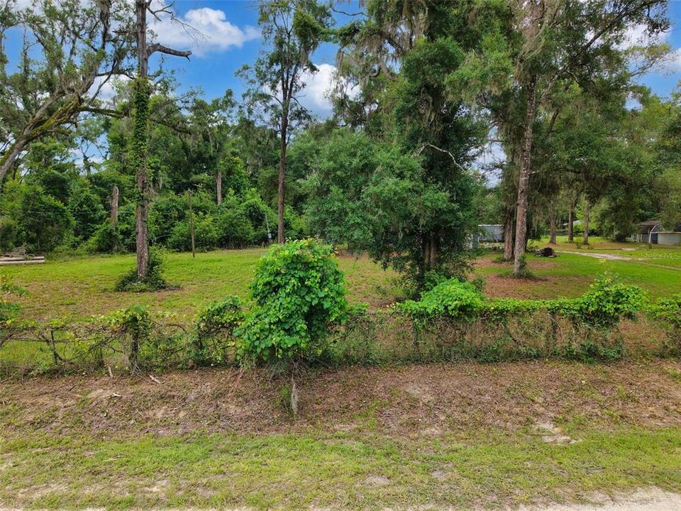 En Venta: $69,900 (2.53 acres)
