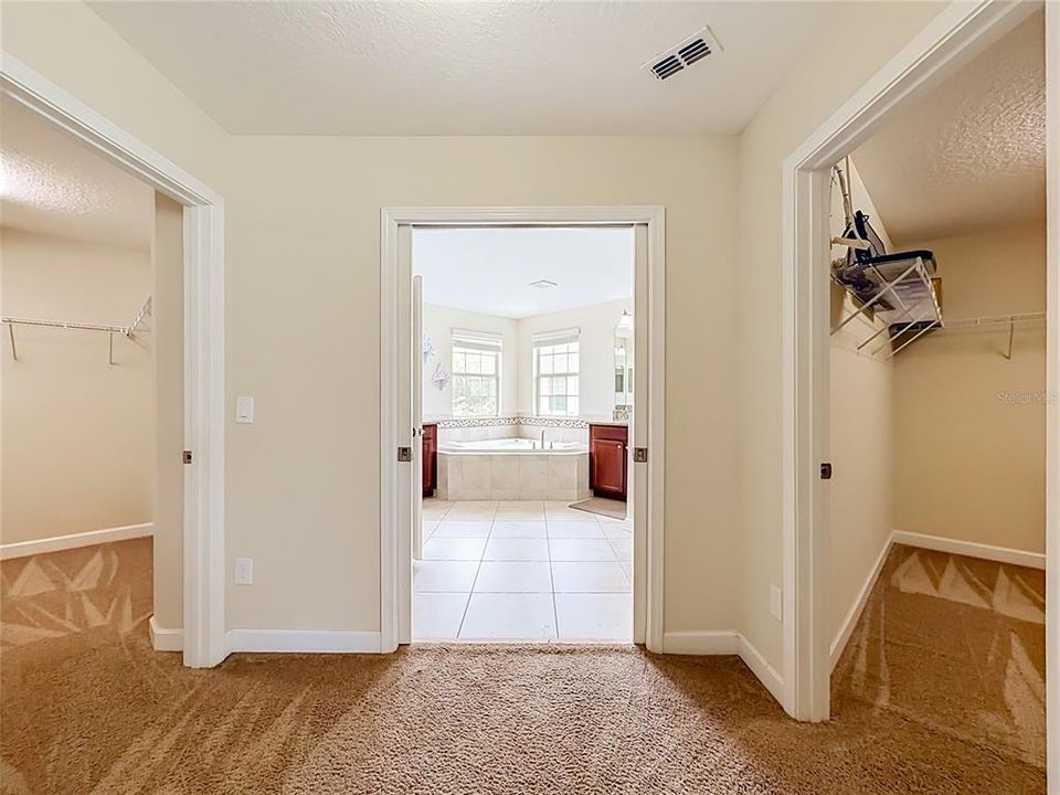 En Venta: $874,900 (6 camas, 4 baños, 4042 Pies cuadrados)