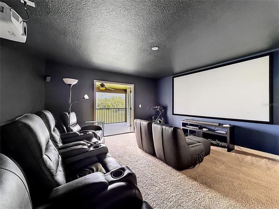 En Venta: $874,900 (6 camas, 4 baños, 4042 Pies cuadrados)