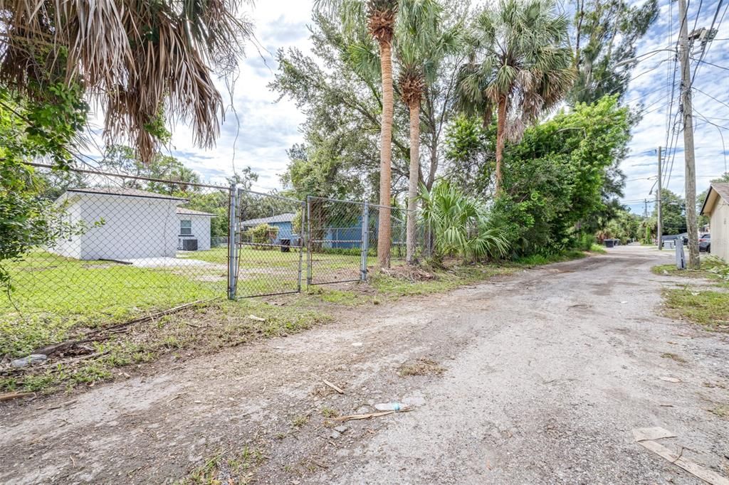 En Venta: $315,000 (3 camas, 2 baños, 1128 Pies cuadrados)