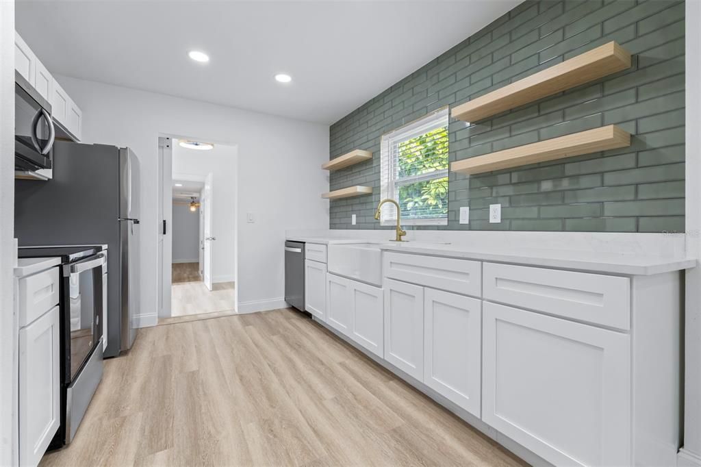 En Venta: $315,000 (3 camas, 2 baños, 1128 Pies cuadrados)