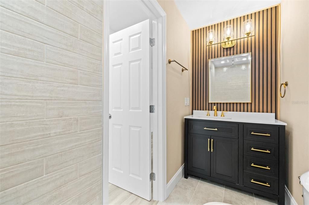 En Venta: $315,000 (3 camas, 2 baños, 1128 Pies cuadrados)