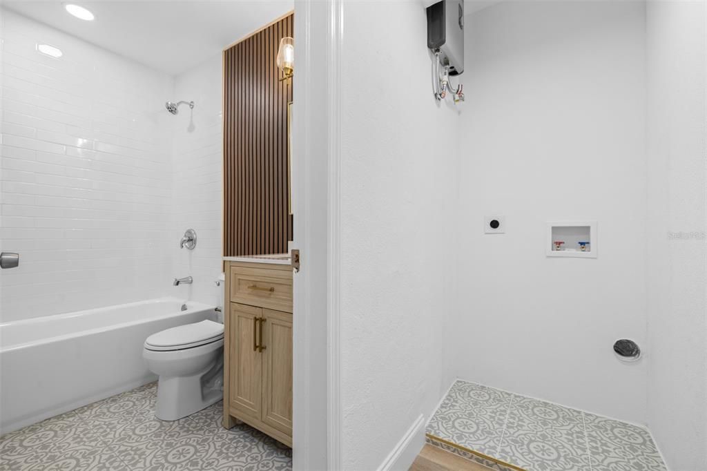 En Venta: $315,000 (3 camas, 2 baños, 1128 Pies cuadrados)