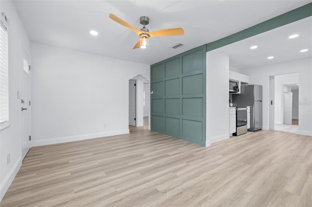 En Venta: $315,000 (3 camas, 2 baños, 1128 Pies cuadrados)