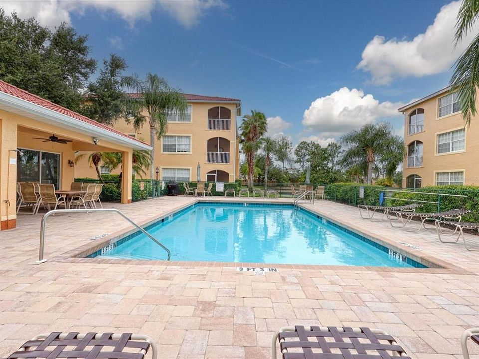 For Rent: $2,350 (3 beds, 2 baths, 1467 Square Feet)
