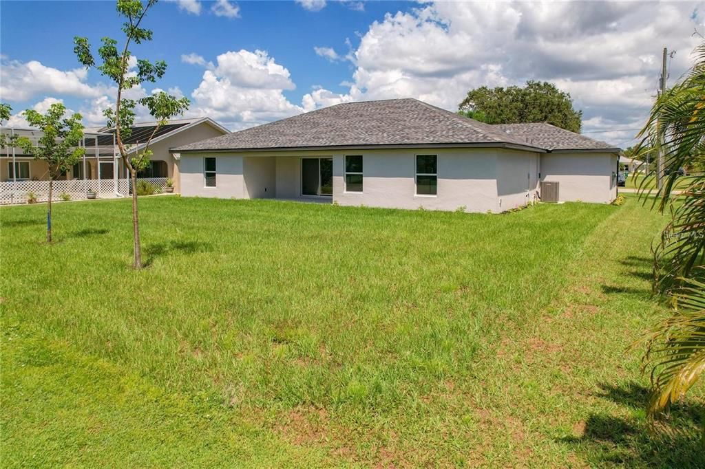 For Rent: $2,300 (4 beds, 2 baths, 1825 Square Feet)