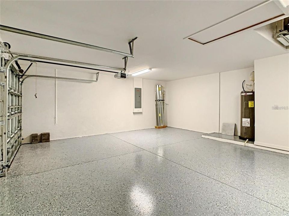 For Rent: $2,300 (4 beds, 2 baths, 1825 Square Feet)