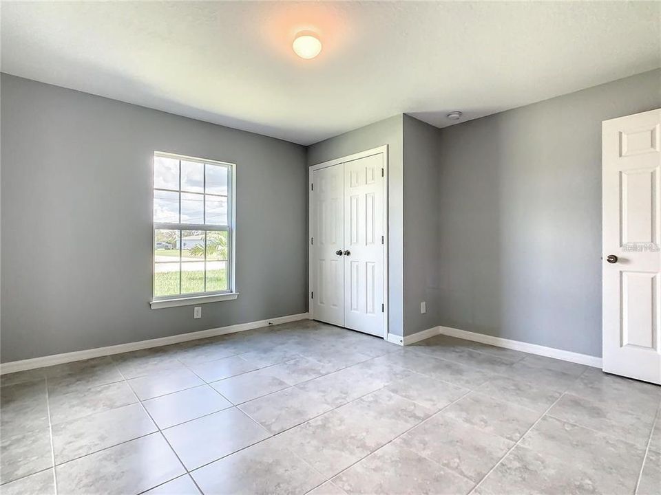 For Rent: $2,300 (4 beds, 2 baths, 1825 Square Feet)