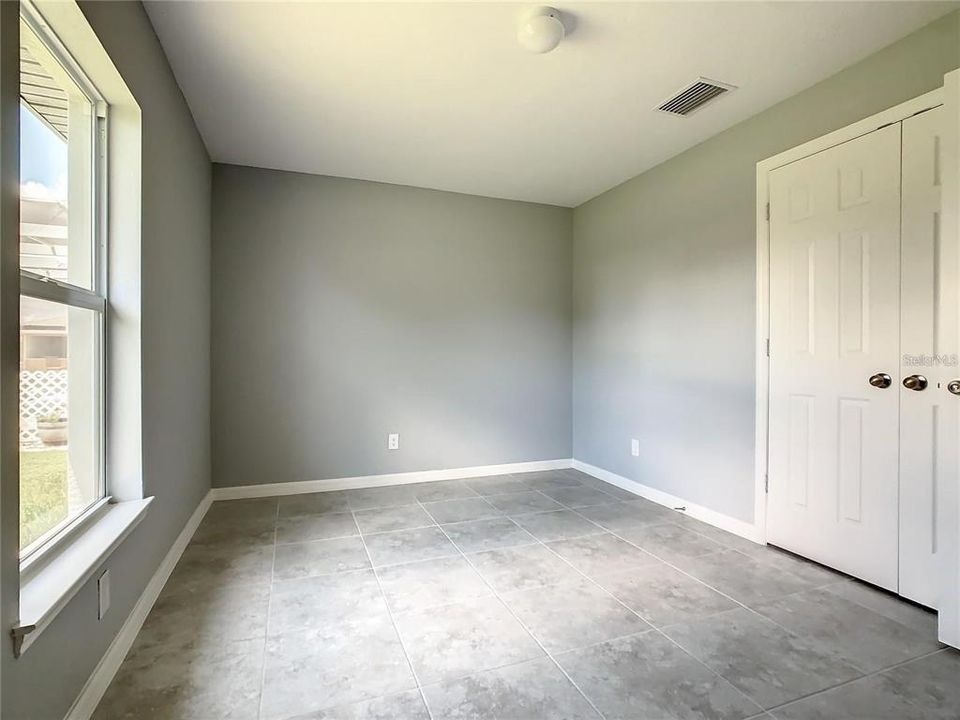For Rent: $2,300 (4 beds, 2 baths, 1825 Square Feet)