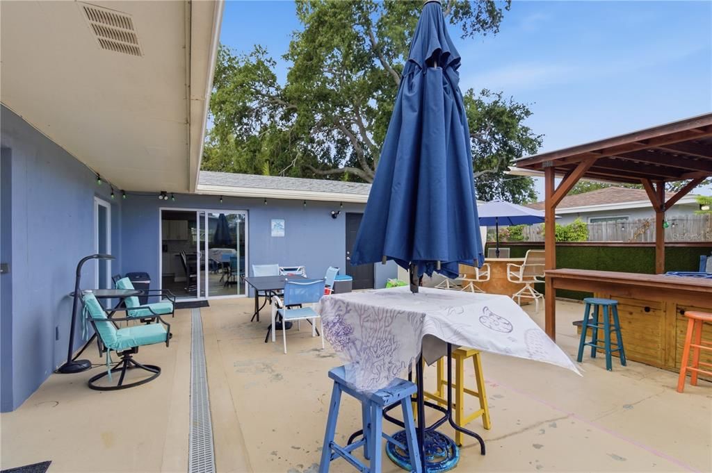 For Rent: $2,995 (3 beds, 3 baths, 1884 Square Feet)