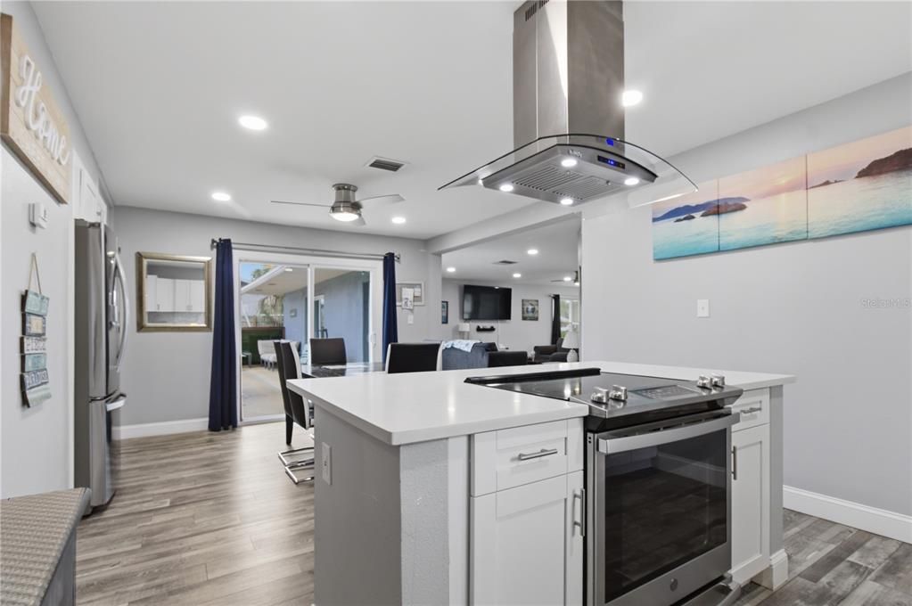 For Rent: $2,995 (3 beds, 3 baths, 1884 Square Feet)