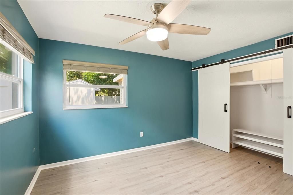 Active With Contract: $347,500 (2 beds, 2 baths, 1460 Square Feet)