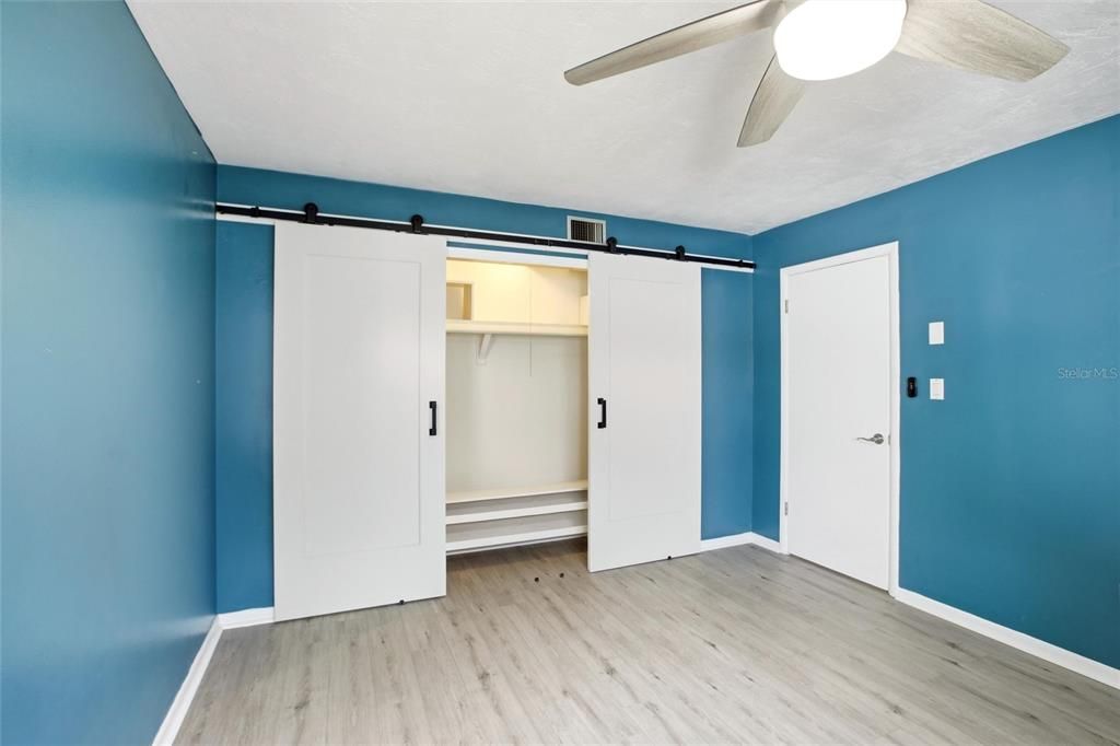 Active With Contract: $347,500 (2 beds, 2 baths, 1460 Square Feet)
