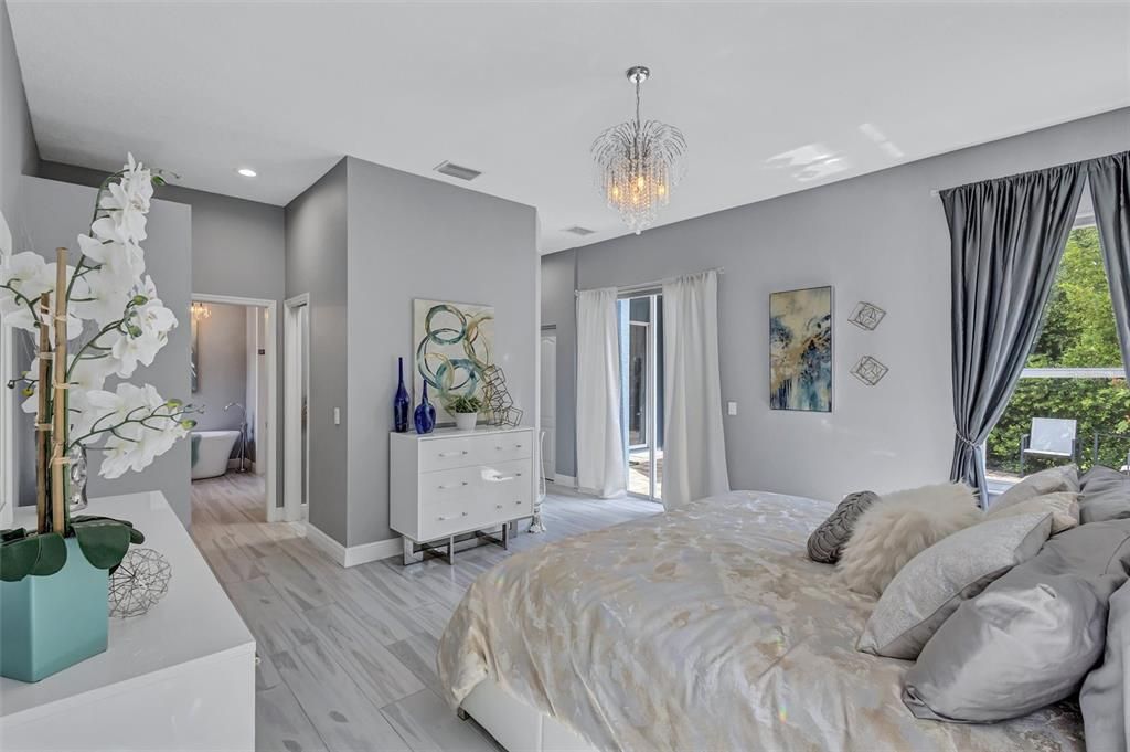 En Venta: $625,000 (3 camas, 2 baños, 2233 Pies cuadrados)