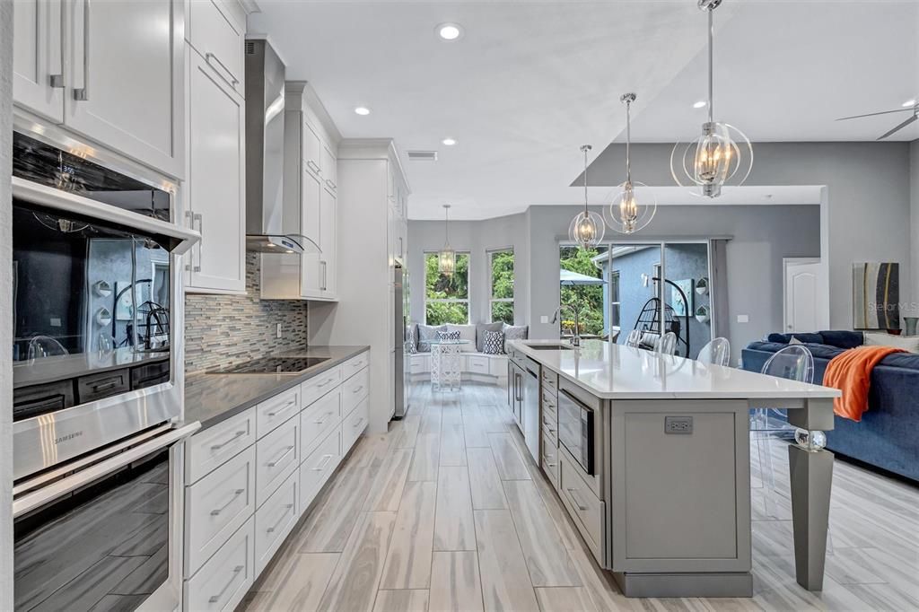 En Venta: $625,000 (3 camas, 2 baños, 2233 Pies cuadrados)