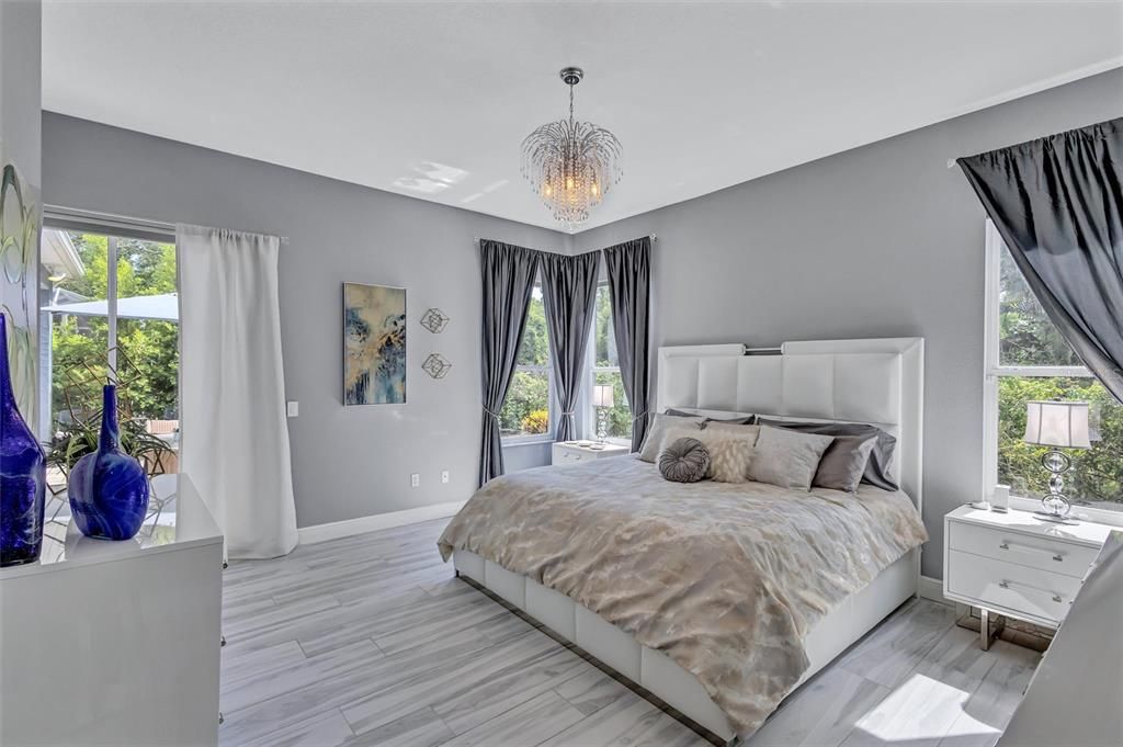 En Venta: $625,000 (3 camas, 2 baños, 2233 Pies cuadrados)