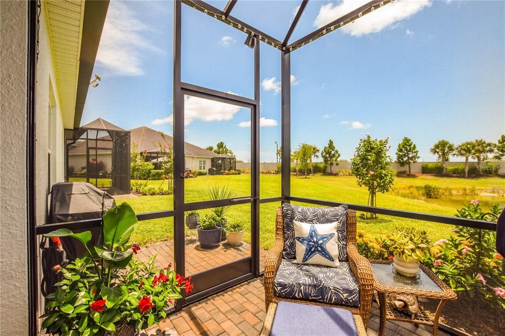 For Sale: $435,000 (2 beds, 2 baths, 1531 Square Feet)