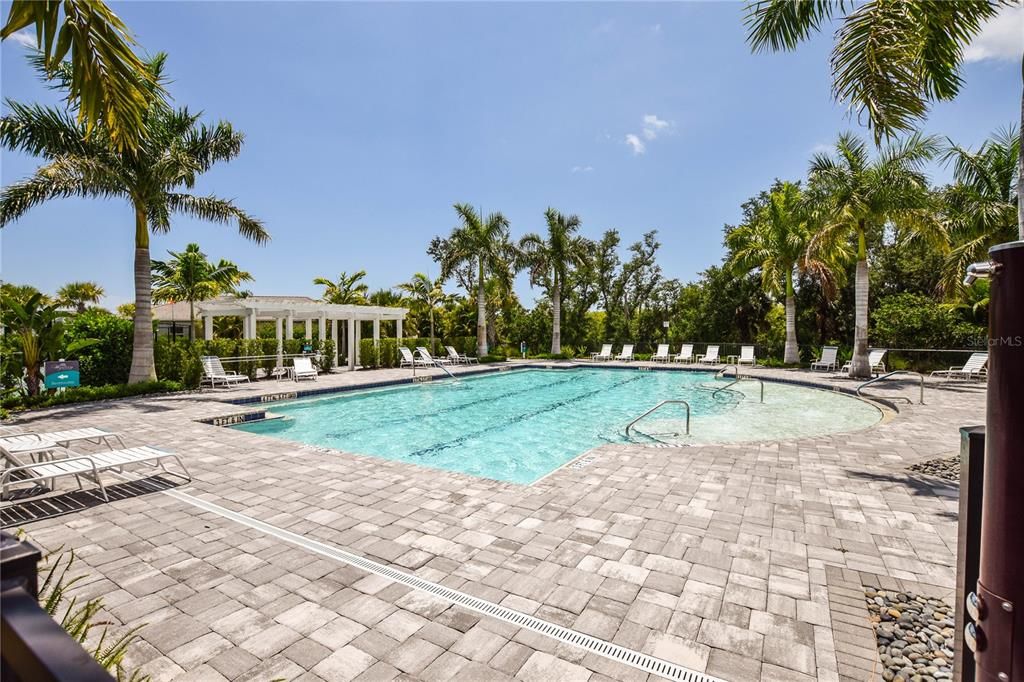 For Sale: $435,000 (2 beds, 2 baths, 1531 Square Feet)