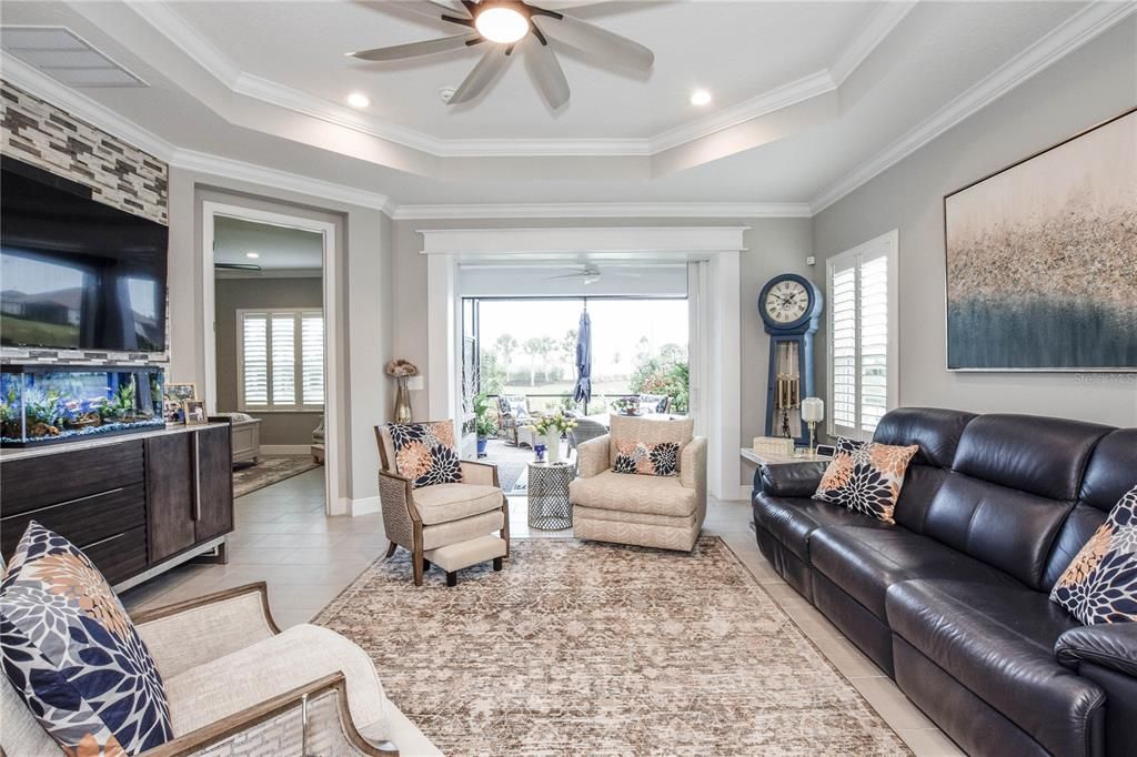 For Sale: $435,000 (2 beds, 2 baths, 1531 Square Feet)