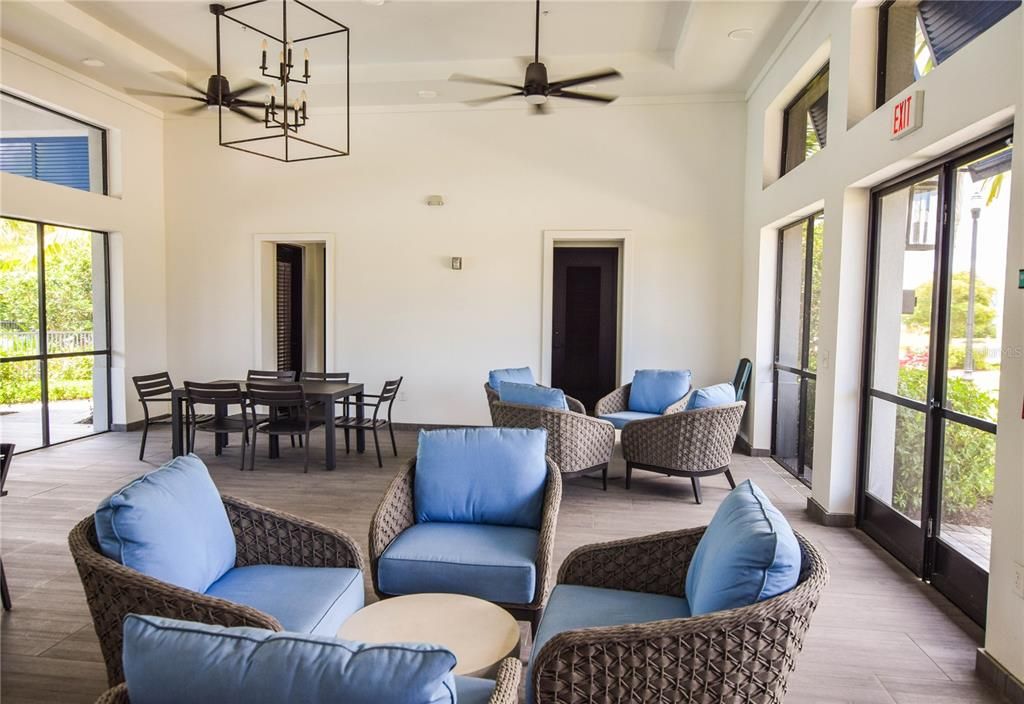 For Sale: $435,000 (2 beds, 2 baths, 1531 Square Feet)