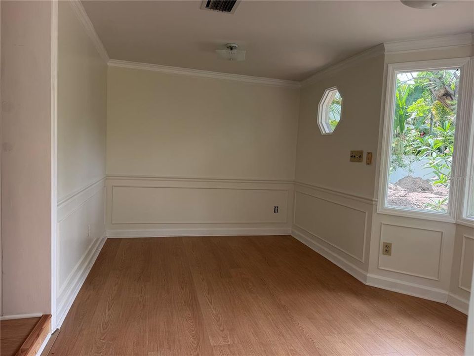 For Rent: $2,600 (3 beds, 2 baths, 1257 Square Feet)