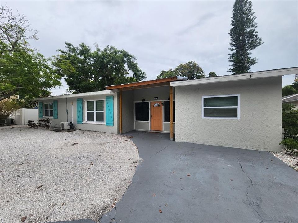 En Venta: $499,900 (3 camas, 2 baños, 1494 Pies cuadrados)