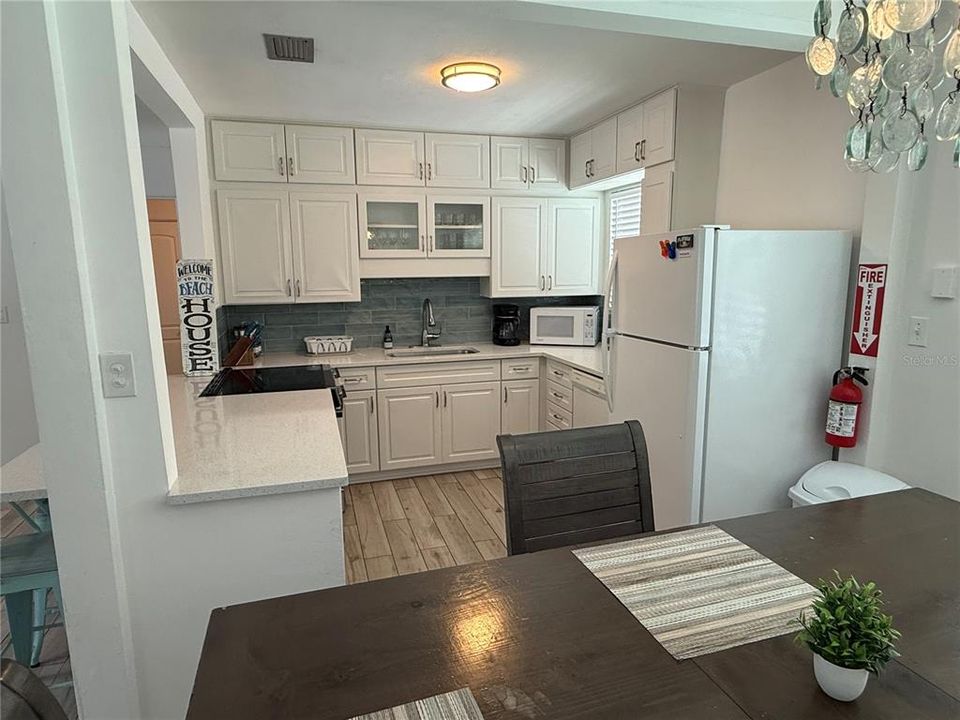 En Venta: $499,900 (3 camas, 2 baños, 1494 Pies cuadrados)