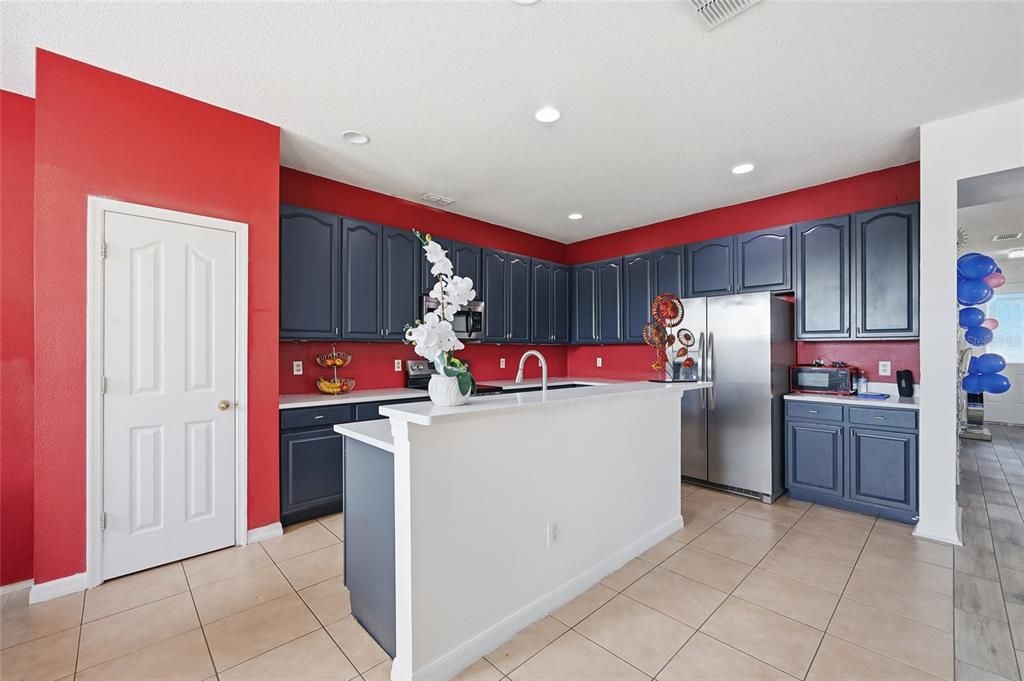 En Venta: $379,000 (3 camas, 2 baños, 2014 Pies cuadrados)