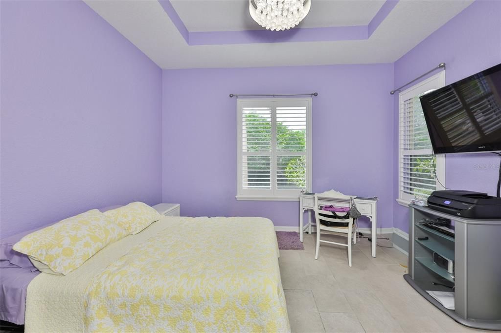 For Sale: $290,000 (2 beds, 2 baths, 1412 Square Feet)