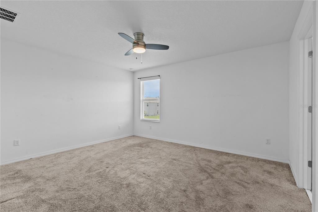 For Sale: $345,000 (4 beds, 2 baths, 1874 Square Feet)