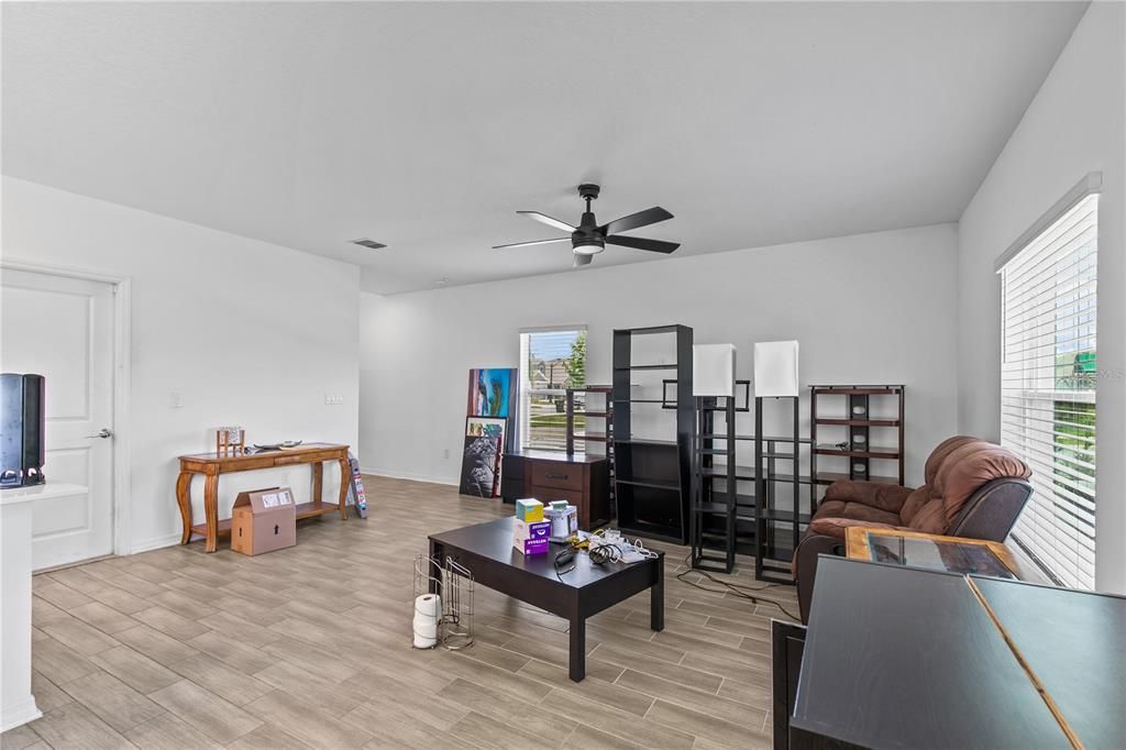 For Sale: $345,000 (4 beds, 2 baths, 1874 Square Feet)
