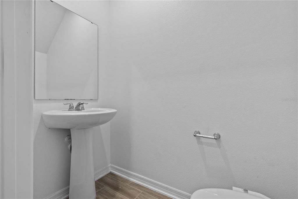 For Sale: $345,000 (4 beds, 2 baths, 1874 Square Feet)