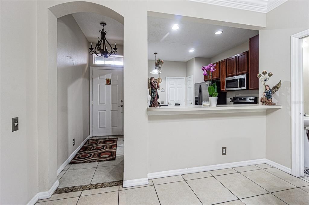 For Sale: $365,000 (2 beds, 2 baths, 1731 Square Feet)