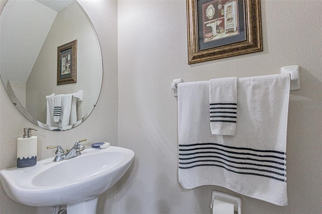 For Sale: $365,000 (2 beds, 2 baths, 1731 Square Feet)