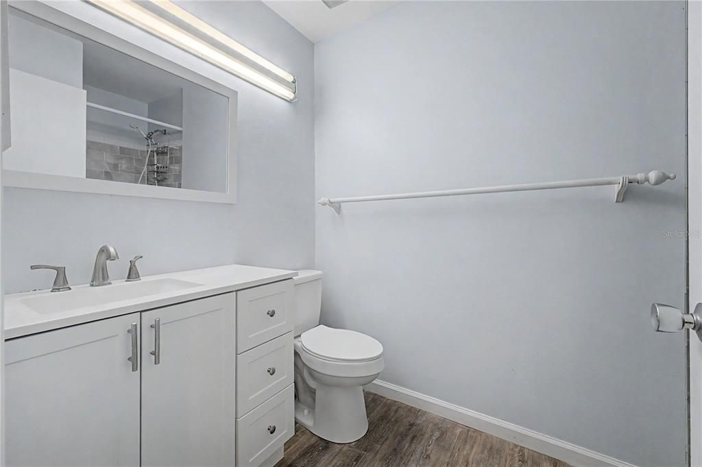 For Sale: $285,000 (3 beds, 2 baths, 1356 Square Feet)